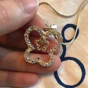 NWOT butterfly pendant with chain